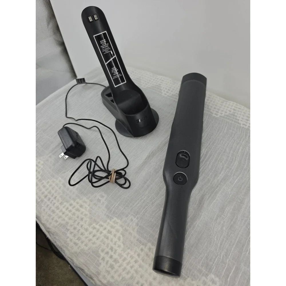 Shark WANDVAC CordlessHand Vacuum Cleaner Charging Base Included WV200 For Parts